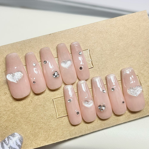 No.44】キラキラちゅるん♡マグネットフレンチ ぷっくりハート No.44】キラキラちゅるん♡マグネットフレンチ ぷっくりハート
