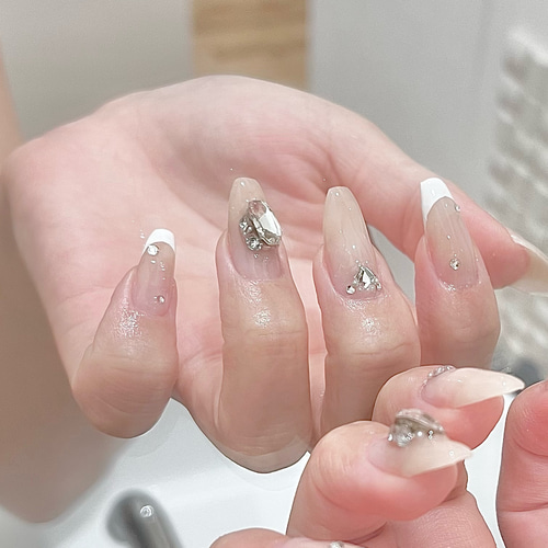 No.45】大人っぽ♡ワンホン ビジュー フレンチ ネイルチップ ワンホン