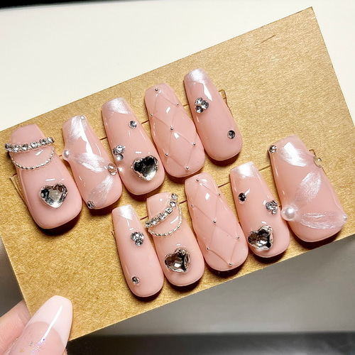 No.48】シルクホワイト♡ぷっくりキルティング 上品 ワンホン ネイル