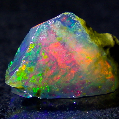 ☆ギラギラ遊色☆オパールの原石☆2.00ct/13.9mm☆天然石蛋白石