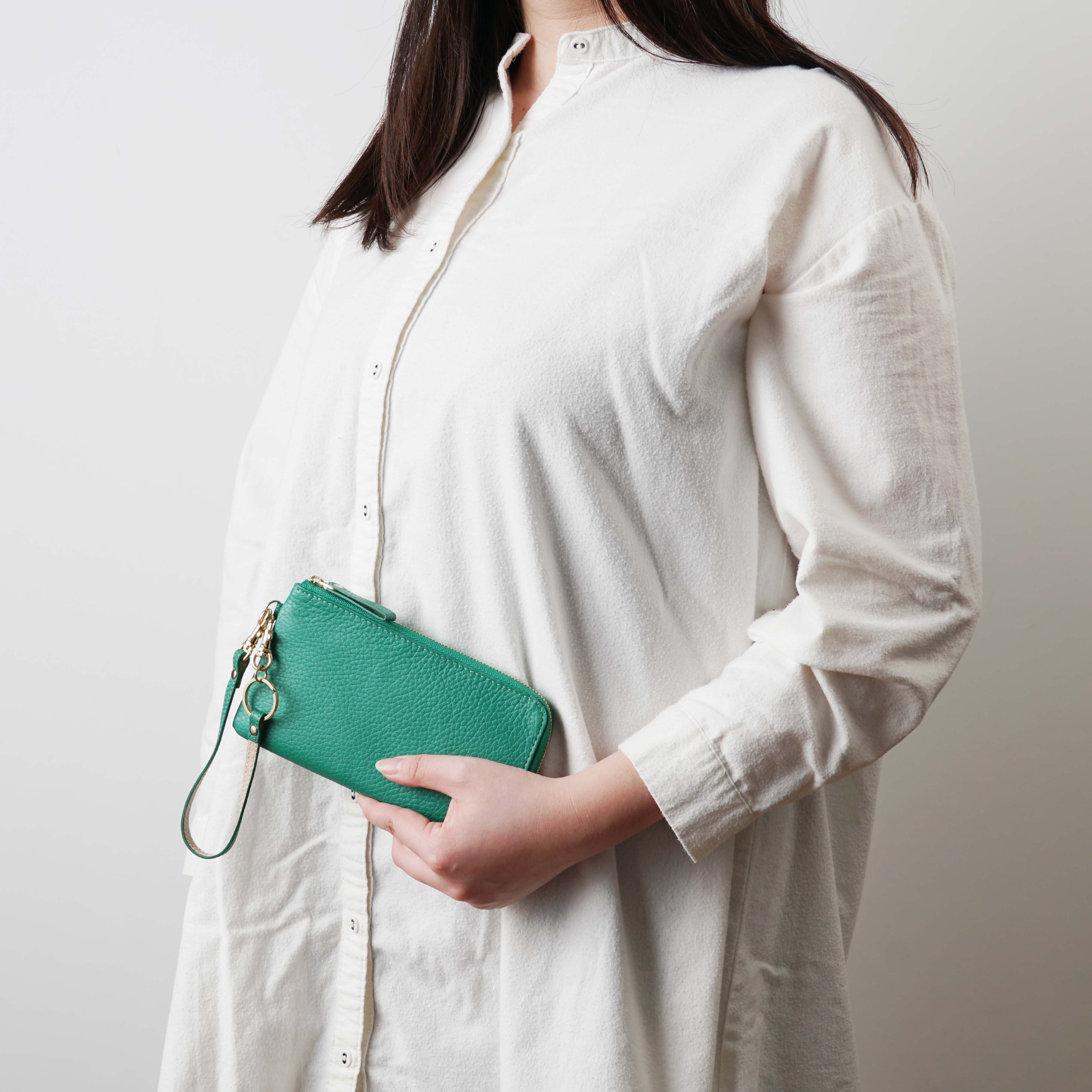 一万円札ぴったり！スマホが入る ストラップ付 L字ファスナー薄型長財布 シュリンク MJ6124