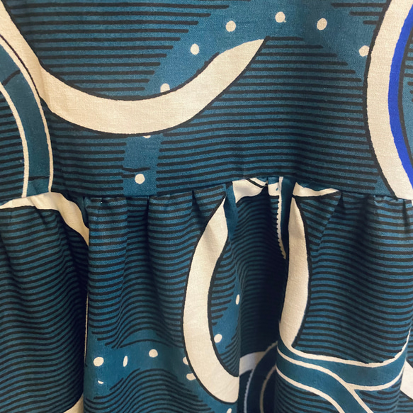アフリカ布の配色パフスリーブマキシワンピース 7枚目の画像