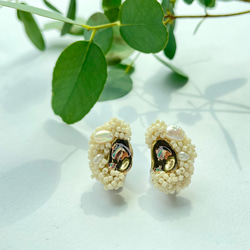 ビーズ刺繍アクセサリー/ビーズアクセサリー/イヤリング/入園式/入学式/結婚式/ウェディング/セレモニー/小ぶり/ピアス 3枚目の画像