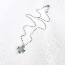 ミニ十字架・セントベネディクト（ブルー）ネックレスSilver・ベネチアンチェーン50cm・サージカルステンレス製 4枚目の画像