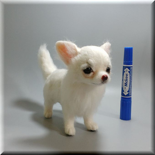 羊毛フェルト 犬 チワワ ホワイト ロングコート 犬フィギュア 羊毛フェルト 犬 チワワ ホワイト ロングコート 犬フィギュア