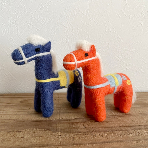 ダーラナホース（オレンジ／ブルー） 羊毛フェルト AtelierVine 通販