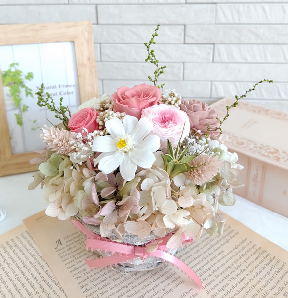 プリザーブドフラワーバスケット✨16cm ふわふわ紫陽花×くすみピンク、グリーン、ホワイトカラー プリザーブドフラワー flower cloth 通販|Creema(クリーマ) フラワーバスケット プリザーブドフラワー