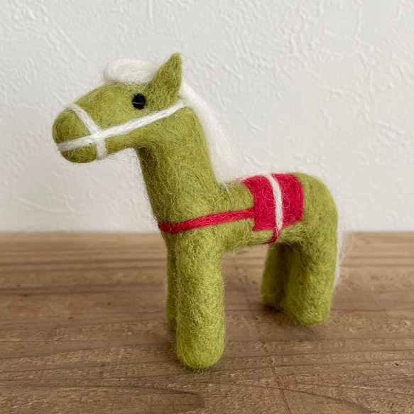 ダーラナホース（レッド／グリーン） 4枚目の画像