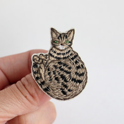 ハンドメイド　刺繍フレーム　花火とキジトラ子猫 55f9bcd806c324c4ffc365e3839649