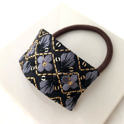 刺繍リボンの髪飾り オリエンタルモザイク　ブラック 3枚目の画像