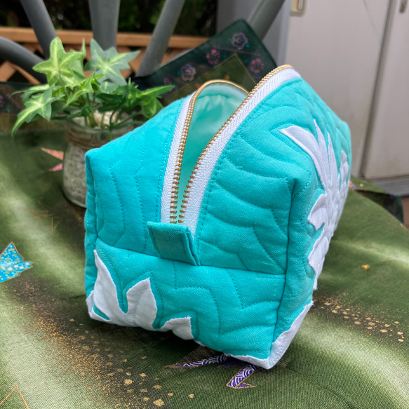 パンの木の大きめポーチ　受注製作 3枚目の画像