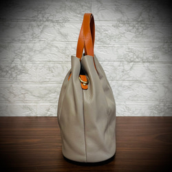 新商品 レディス  ３way バッグ スタイリッシュ 本革 シュリンクレザー バッグインバッグ付 グレー 6枚目の画像