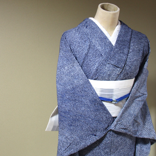 美品 浴衣 有松鳴海絞り 枝花文 綿 有松絞り 総絞り 紺 蜘蛛