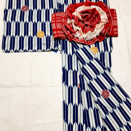 Mサイズ】【新品】 ワンタッチ浴衣 くらわん浴衣 矢絣雪輪菊文様