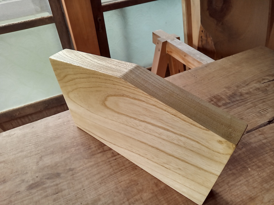 【木製看板製作】 一枚板 青桐 22.5cm×39cm / 無垢 ５角