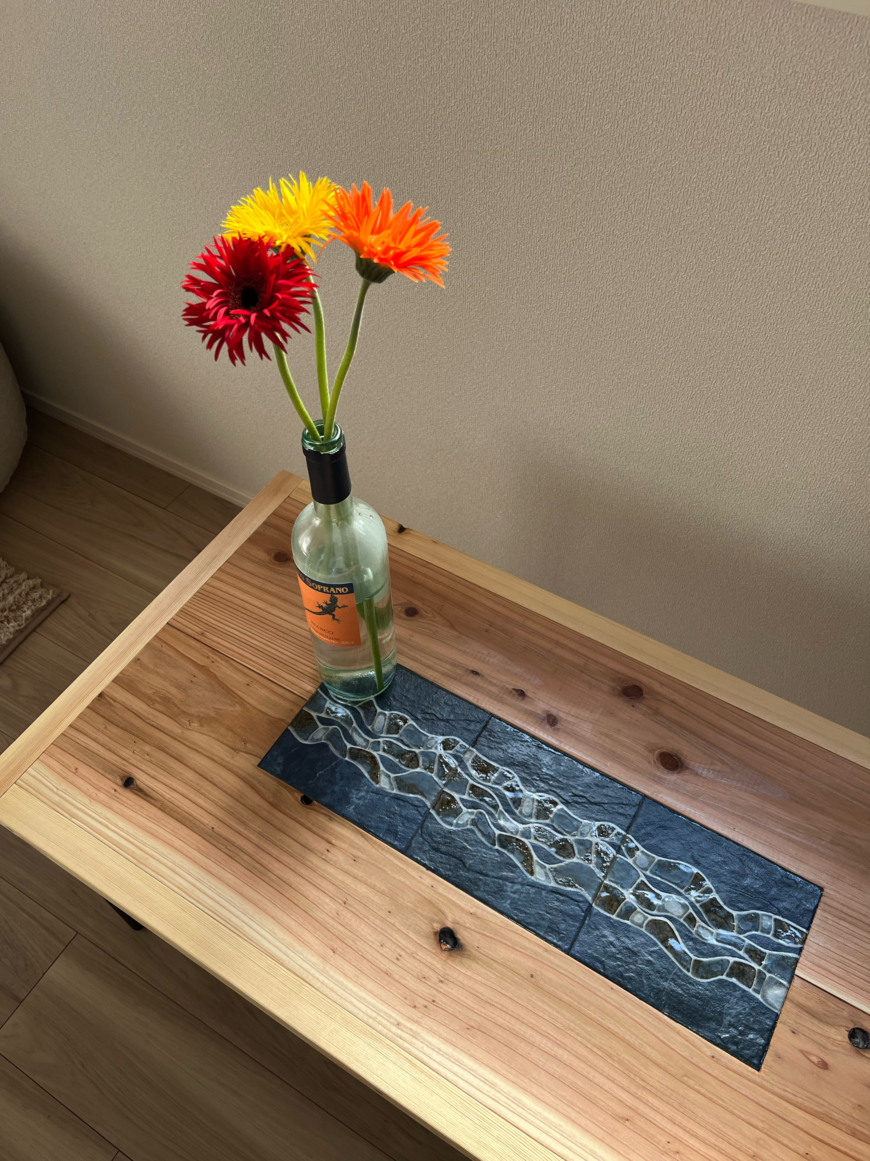 [幅85cm] ローテーブル ナチュラル モダン タイルテーブル 天然木 スチール製 美濃焼き 海を感じる