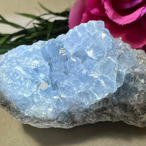 天使の石໒꒱✨虹入り セレスタイト 天青石 クラスター 原石 ラフ