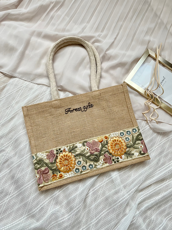 ヌビバック　トートバック　インド刺繍リボン インド刺繍リボン＊ジュートバッグ(手縫い刺繍入り)Yellow