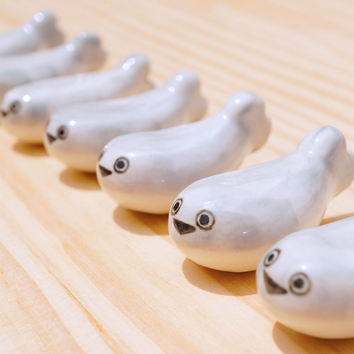 陶器]サカバンバスピスの箸置き[魚] 箸・箸置き chopiandchoco 通販
