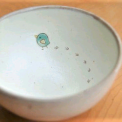 【Ｙ様専用ページ】めし碗 とりのおさんぽ 水色 中サイズ 1枚目の画像