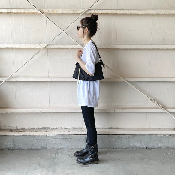引き手の色が選べるZIP BAG　M (long)  ２色展開ブラック、チャコールグレー　弱撥水加工ナイロン 12枚目の画像