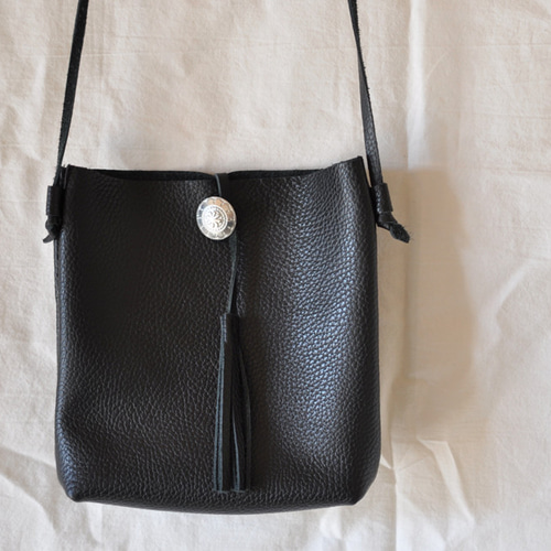 コンチョ＊本革シンプルサコッシュ ショルダーバッグ TT.MAKING