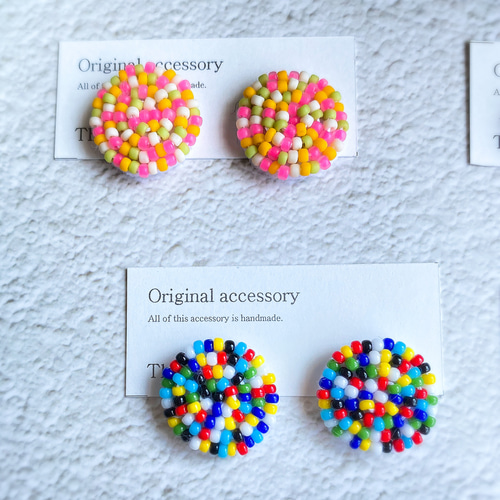 ✨4点おまとめ　✳️オリーブ雫ビーズ刺繍　ピアスorイヤリング ✨4点おまとめ ✳️オリーブ雫ビーズ刺繍 ピアスorイヤリング