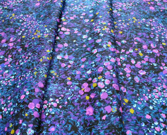 カットクロス Robert Kaufman Fabrics Painterly Petals SRKD-19149-9 4枚目の画像