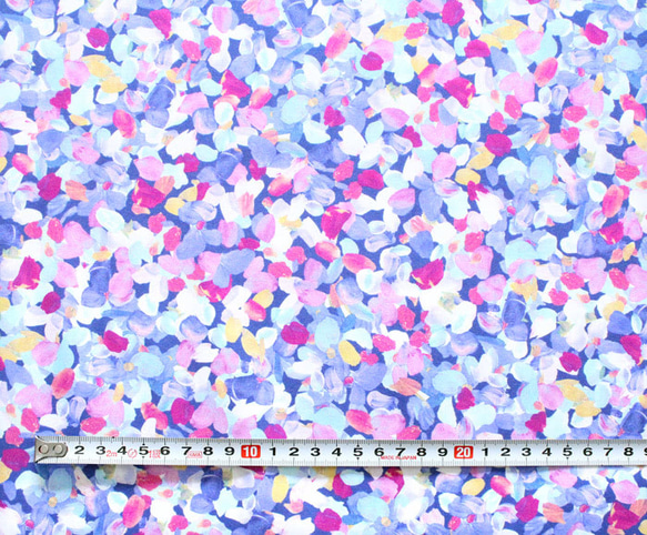 カットクロス Robert Kaufman Fabrics Painterly Petals SRKD-20265-61 3枚目の画像