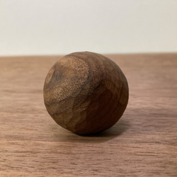 キノコの置物 木彫り 台付き【素材：ブラックウォルナット/ブラックチェリー】（No.S1004） 10枚目の画像