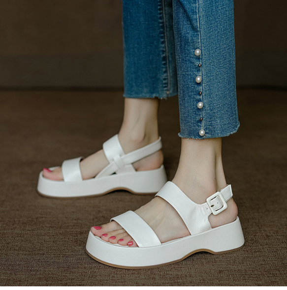 履けば履くほど足になじむ柔らかな本革使用 本革 レザー サンダル レディース 厚底 靴 ぺたんこ 軽い 柔らかい 上品 9枚目の画像