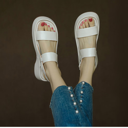 履けば履くほど足になじむ柔らかな本革使用 本革 レザー サンダル レディース 厚底 靴 ぺたんこ 軽い 柔らかい 上品 8枚目の画像