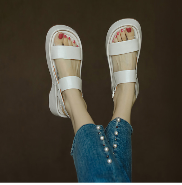 履けば履くほど足になじむ柔らかな本革使用 本革 レザー サンダル レディース 厚底 靴 ぺたんこ 軽い 柔らかい 上品 8枚目の画像