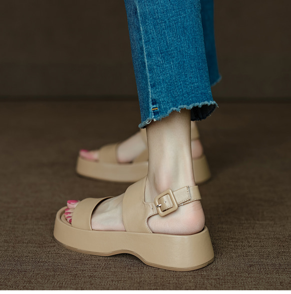 履けば履くほど足になじむ柔らかな本革使用 本革 レザー サンダル レディース 厚底 靴 ぺたんこ 軽い 柔らかい 上品 6枚目の画像