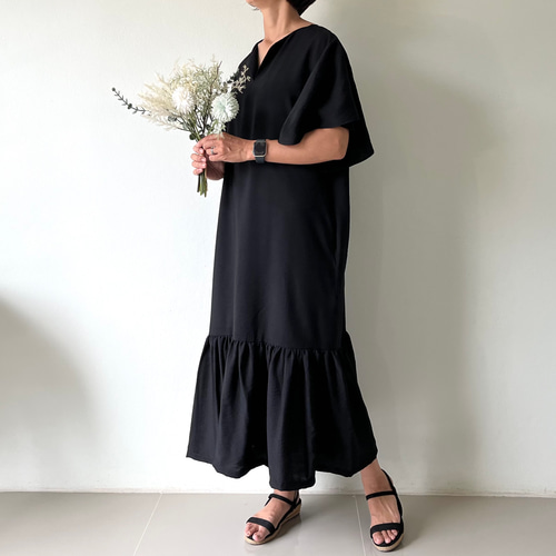 フレアスリーブ フェミニンなワンピース サーモンピンク ワンピース