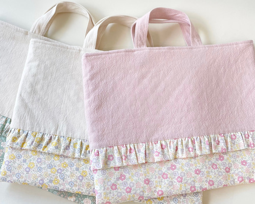 ℳ.♡  フリル付きレッスンバッグ マーガレット 花 楽天市場】レッスンバック | 刺繍フリル お名前刺繍 日本製