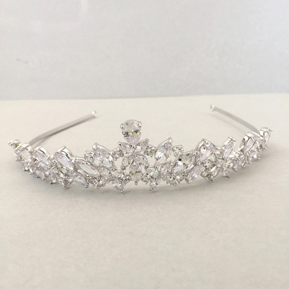 royal ジルコニアティアラ  ヘッドドレス ヘッドアクセサリーウェディングアクセサリー 結婚式 11枚目の画像