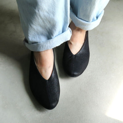 【人氣黑色系列！ ] Kasuri 黑色皮革高跟鞋❄︎日本製造❄︎ 第2張的照片