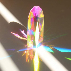 オーロラ クリスタル ストーン 水晶 柱 レインボー サン