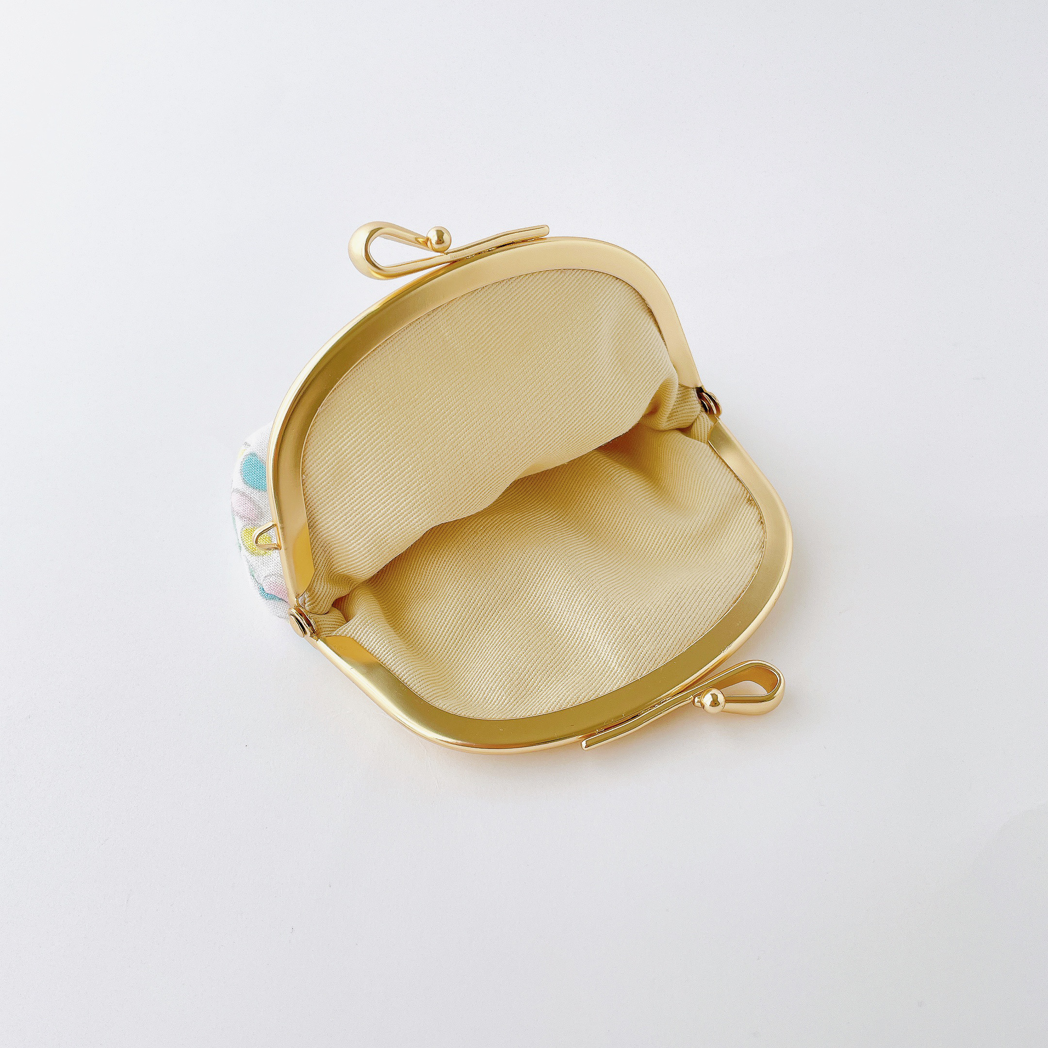 ハンドメイド がま口ポーチ 小銭入れ 味わい深く choucho イエロー  