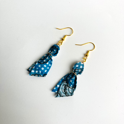 ミナペルホネン✳︎ハンドメイド✳︎タッセルピアス✳︎ picnic flower 