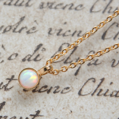 アンティーク　ホワイト・オパールネックレストップ（金価格のみ） アンティーク ホワイト・オパールネックレストップ（金価格のみ