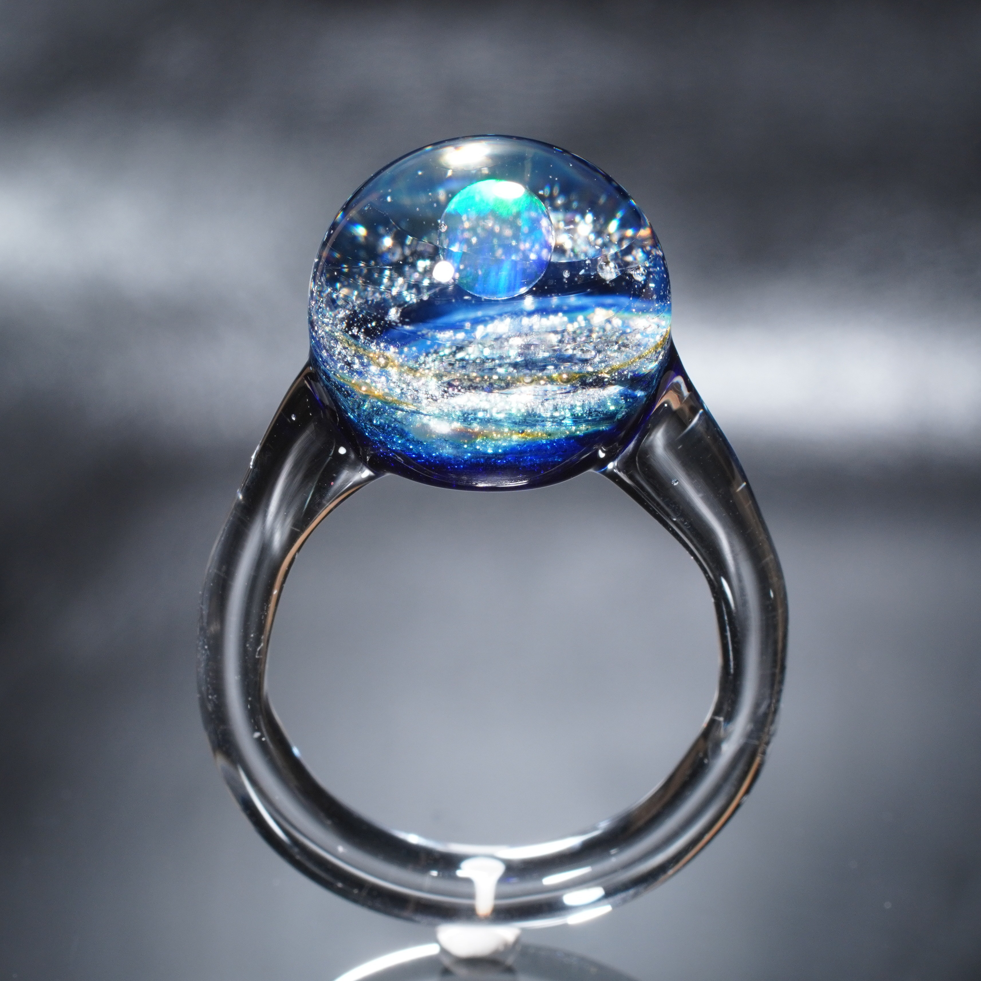 ガラスの小宇宙　オパール リング　【Yasuda Glass】