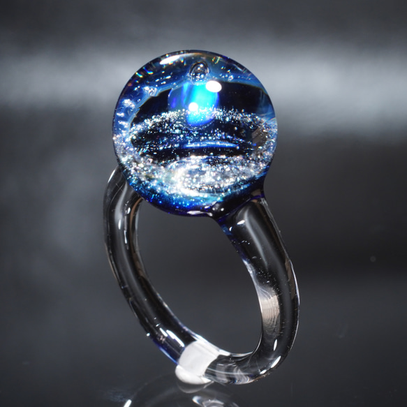 玻璃宇宙蛋白石戒指 [安田硝子] 第12張的照片