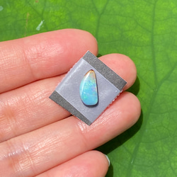 せせらぎのキラメキ♡ナチュラルボルダーオパール ルース 03 天然石 天然色 4枚目の画像