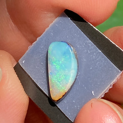 せせらぎのキラメキ♡ナチュラルボルダーオパール ルース 03 天然石 天然色 15枚目の画像