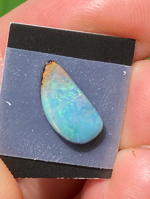 せせらぎのキラメキ♡ナチュラルボルダーオパール ルース 03 天然石 天然色 16枚目の画像