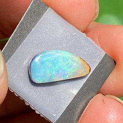 せせらぎのキラメキ♡ナチュラルボルダーオパール ルース 03 天然石 天然色 17枚目の画像