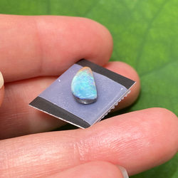 せせらぎのキラメキ♡ナチュラルボルダーオパール ルース 03 天然石 天然色 7枚目の画像