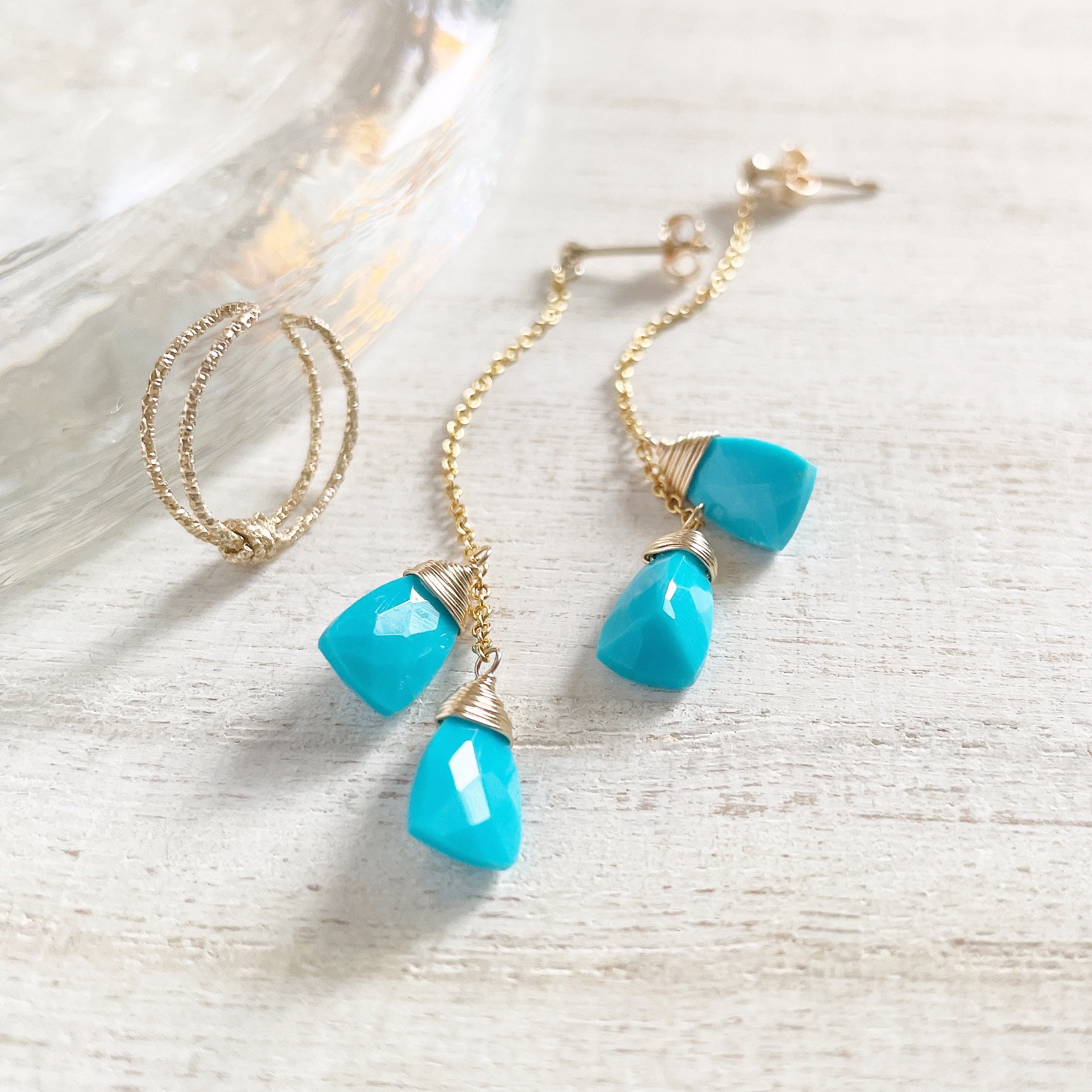 Creema限定　夏の福袋　14KGF　アリゾナターコイズのＩラインピアスとグリッターワイヤーイヤーカフのSET